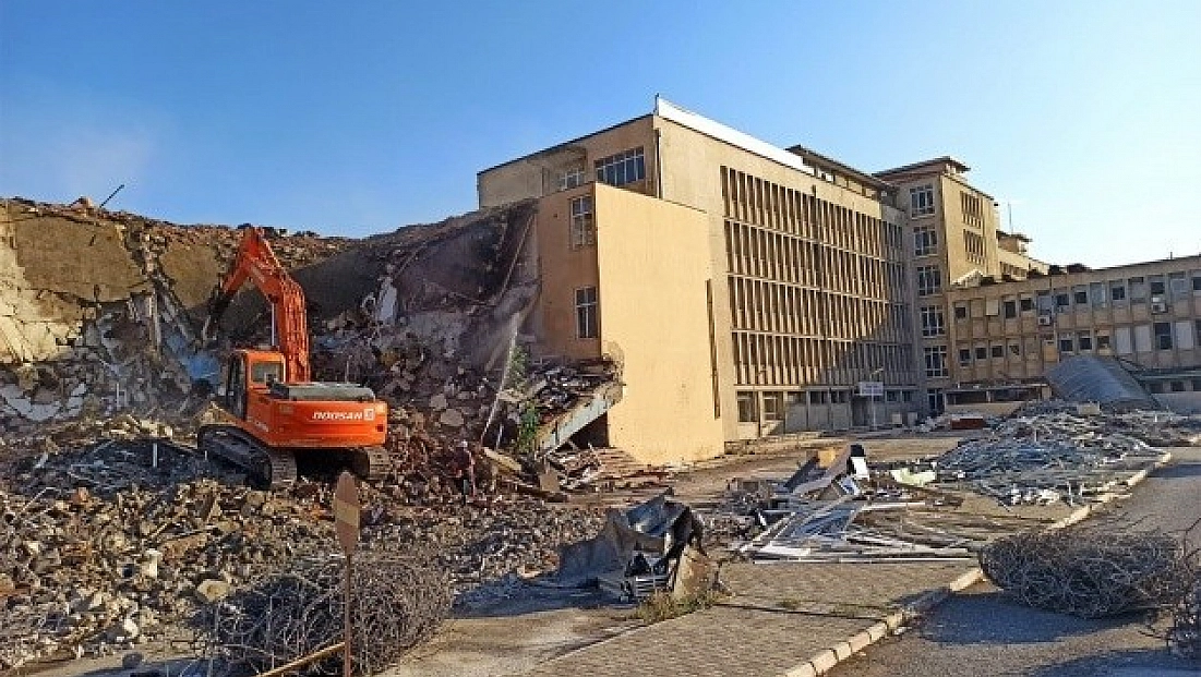 Eski SSK Hastanesinin Yıkımı Başladı!