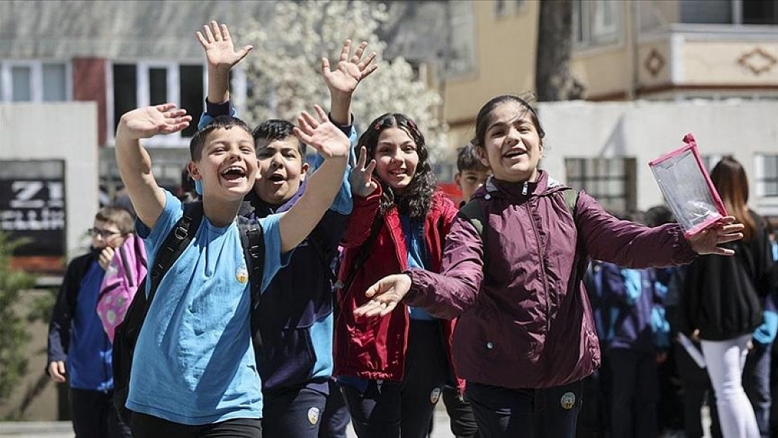 Öğrenciler Ara Tatile Girdi