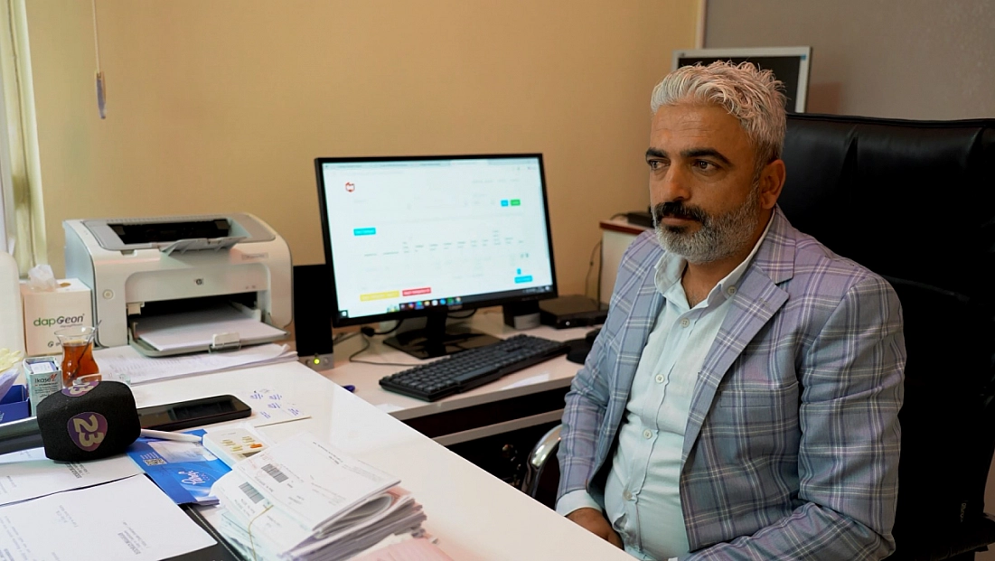 Muhtar Dediğin Böyle Olur!