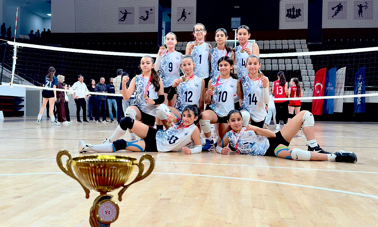 Elazığ'da Voleybol'da Önemli Başarı!