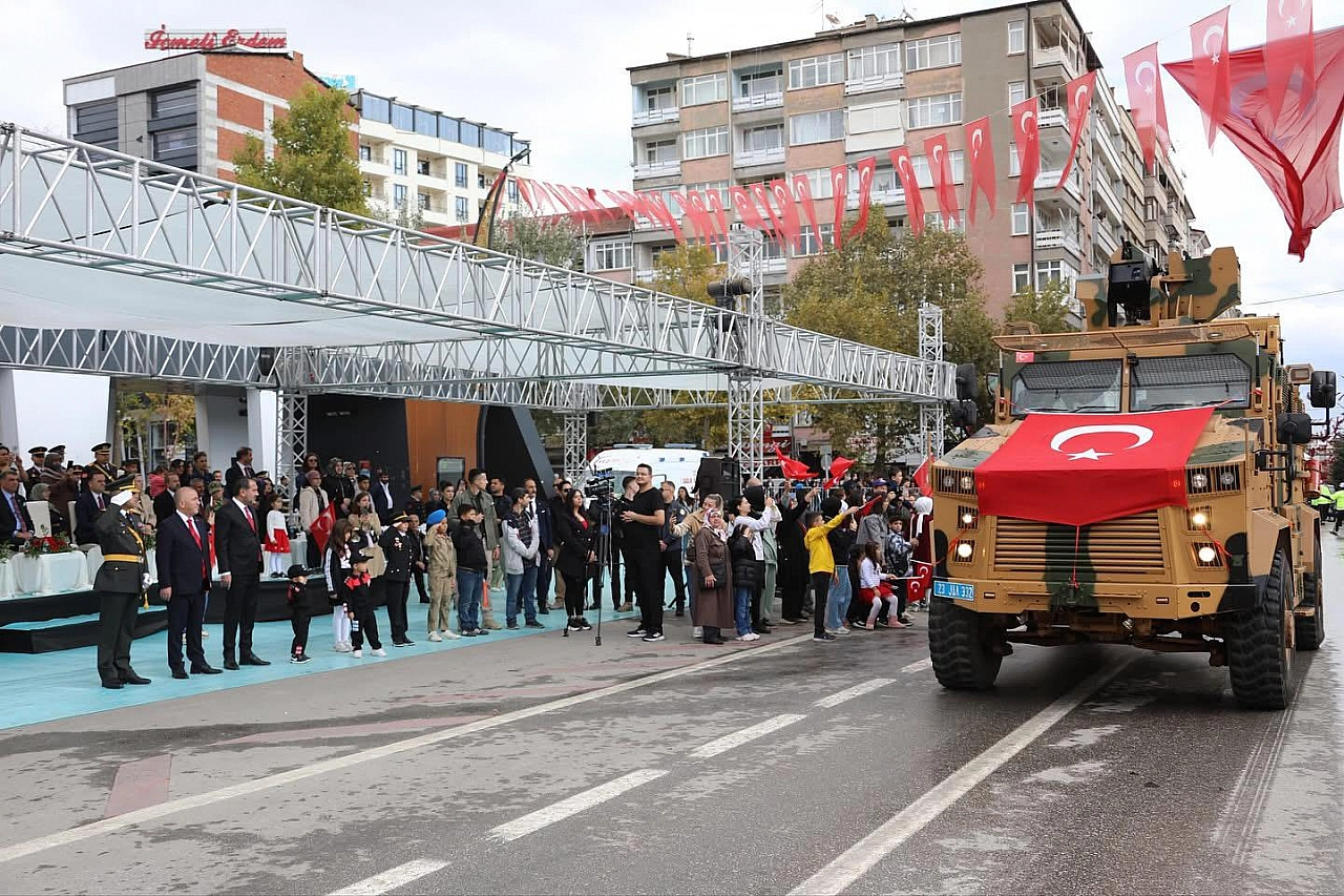 Elazığ'da Cumhuriyet Bayram Coşkusu