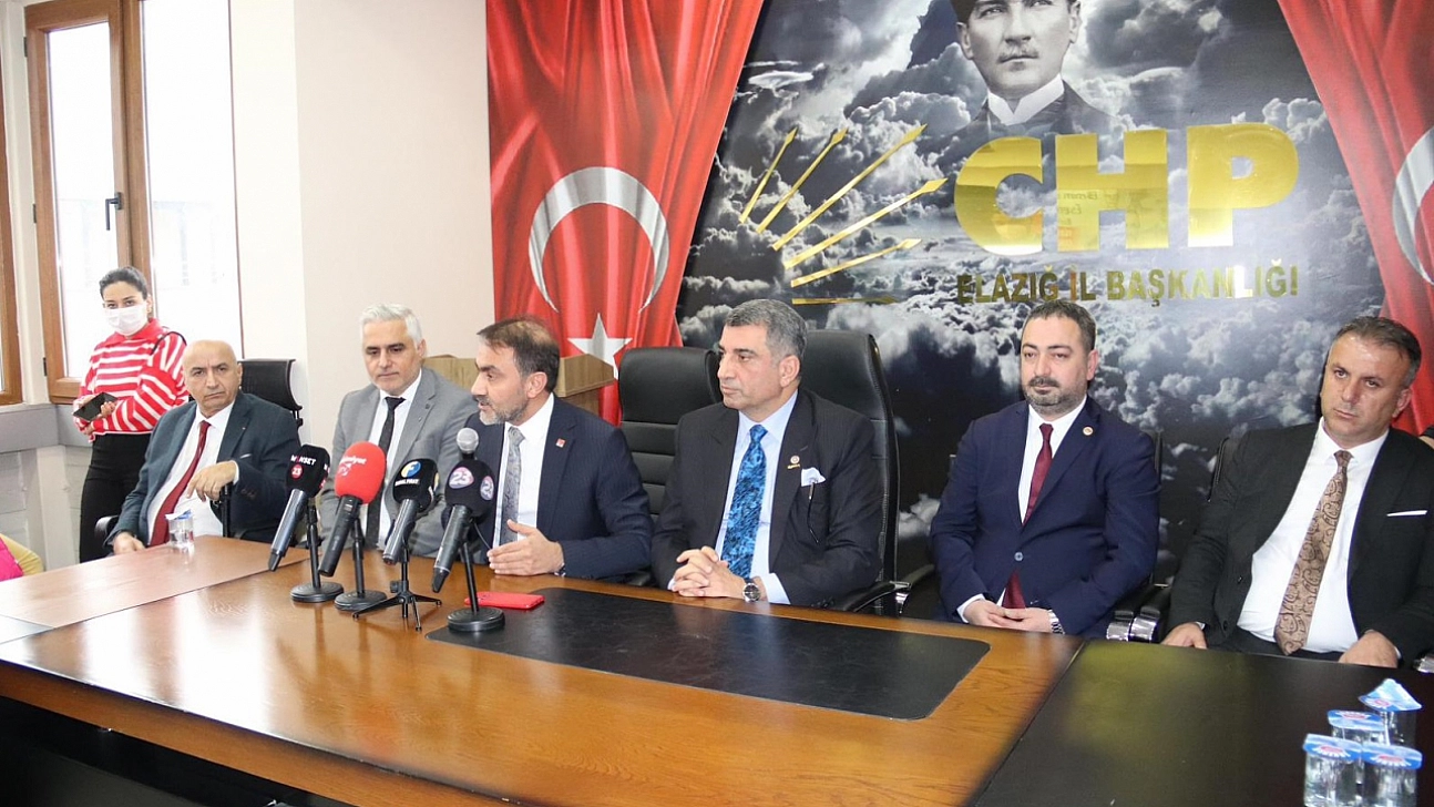 CHP Elazığ İl Örgütünde Nefesler Tutuldu!