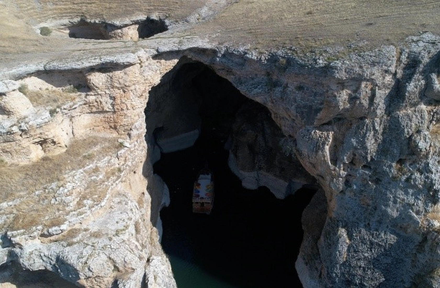 Elazığ'daki Saklıkapı ve Kara Leylek Kanyonları