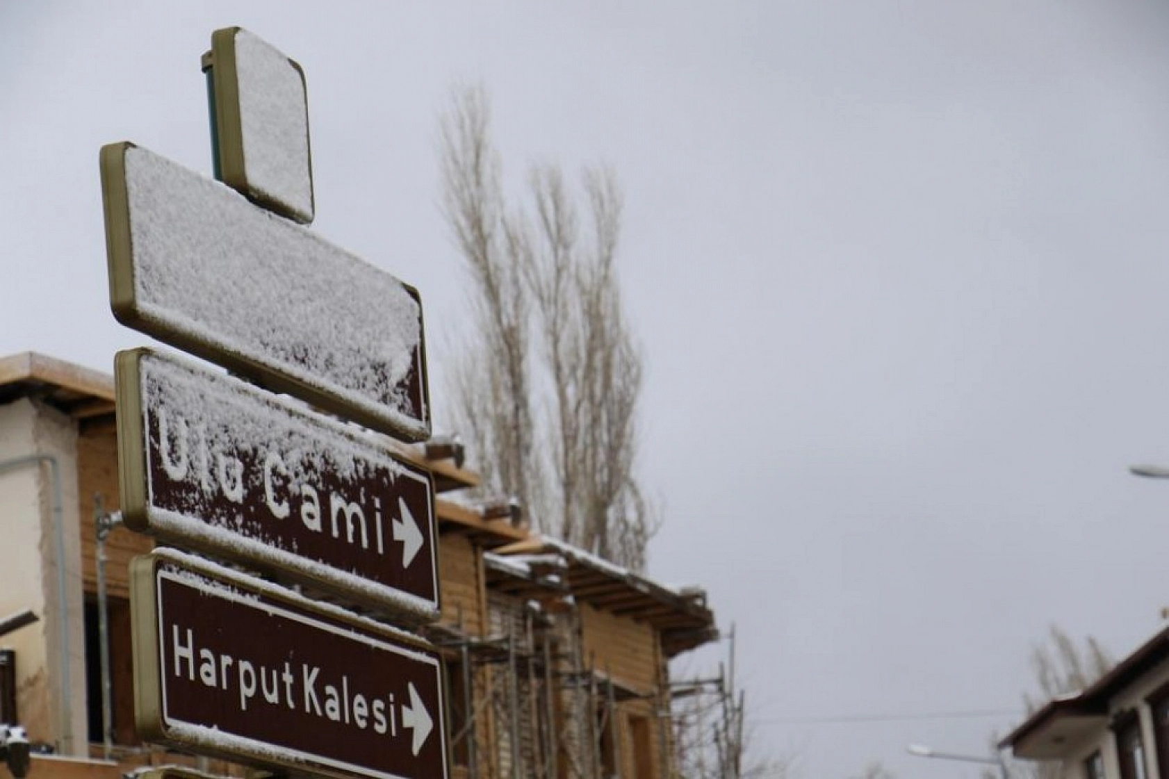 Elazığ'da Kar Yağışı Harput'a Beyaz Gelinlik Giydirdi