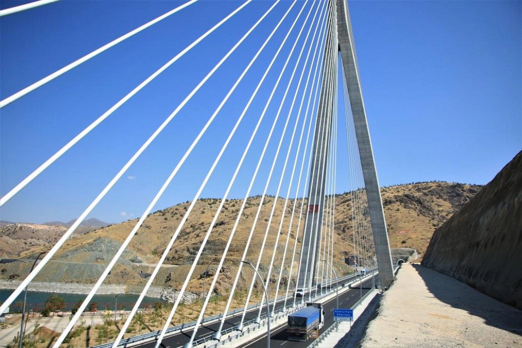 Türkülere Konu Olan Köprü, Sürücülere Konfor Sağlıyor!