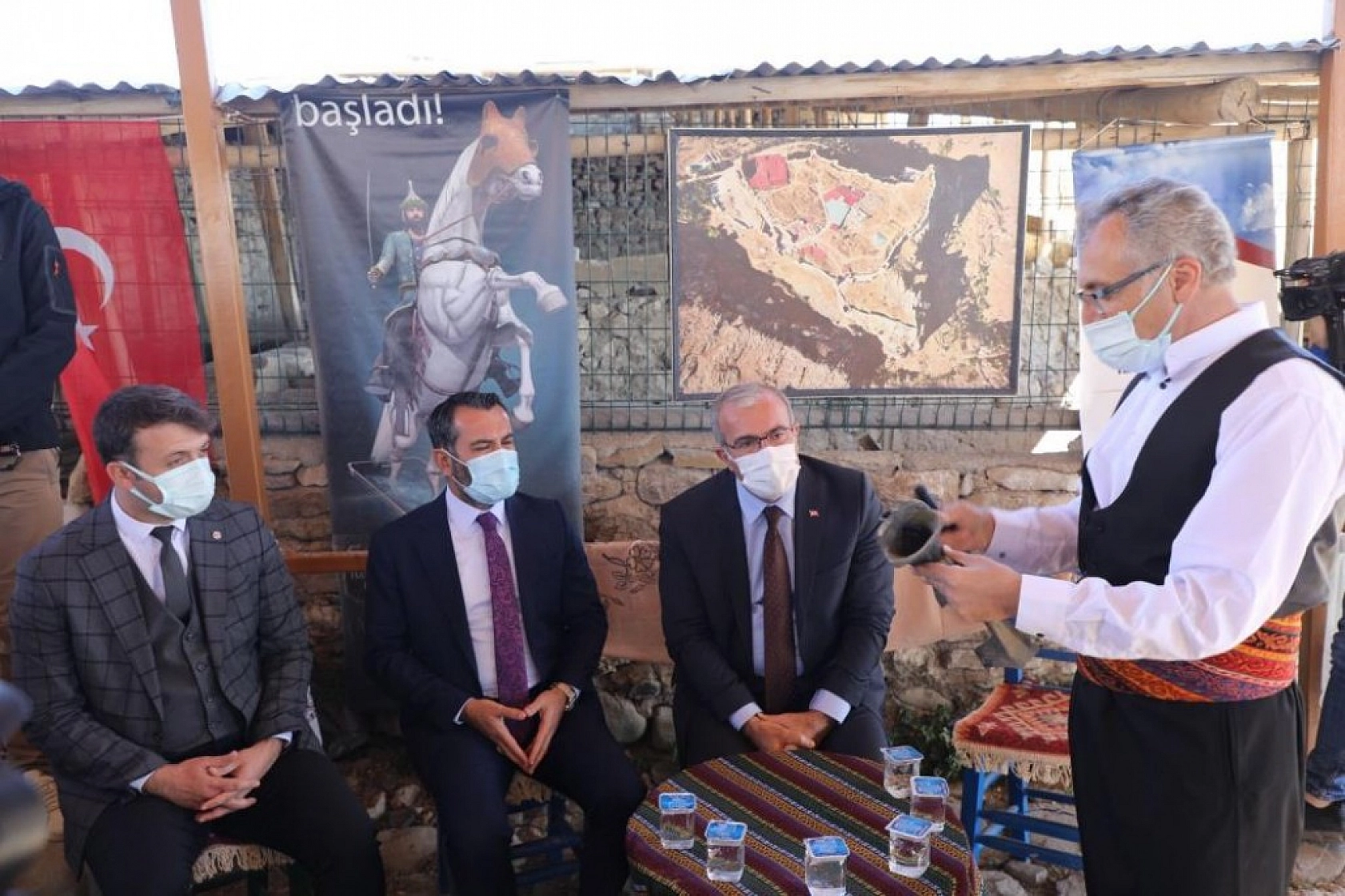 Harput Kalesindeki Tarihi Alanlar Ziyarete Açıldı