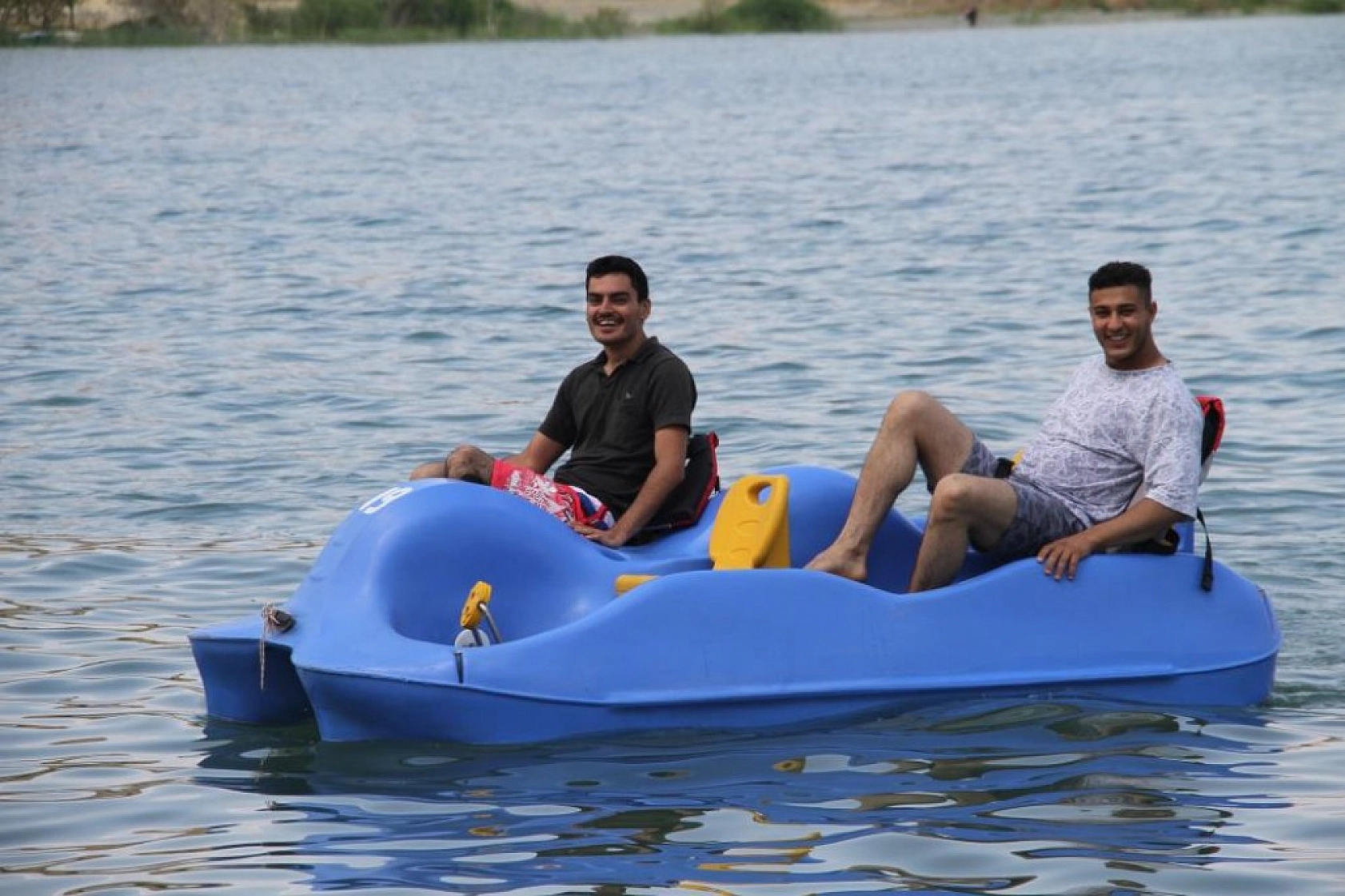 Hazar Gölü Tatili Fırsat Bilenlerin Akınına Uğradı