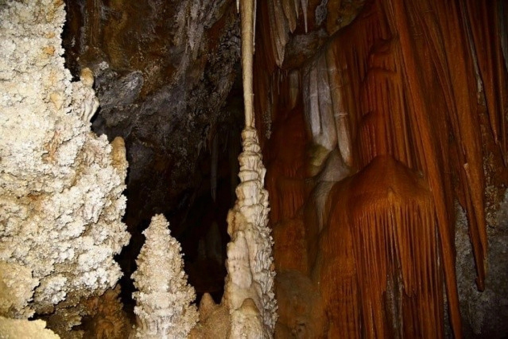 Keban Gümüşkaya Mağarası