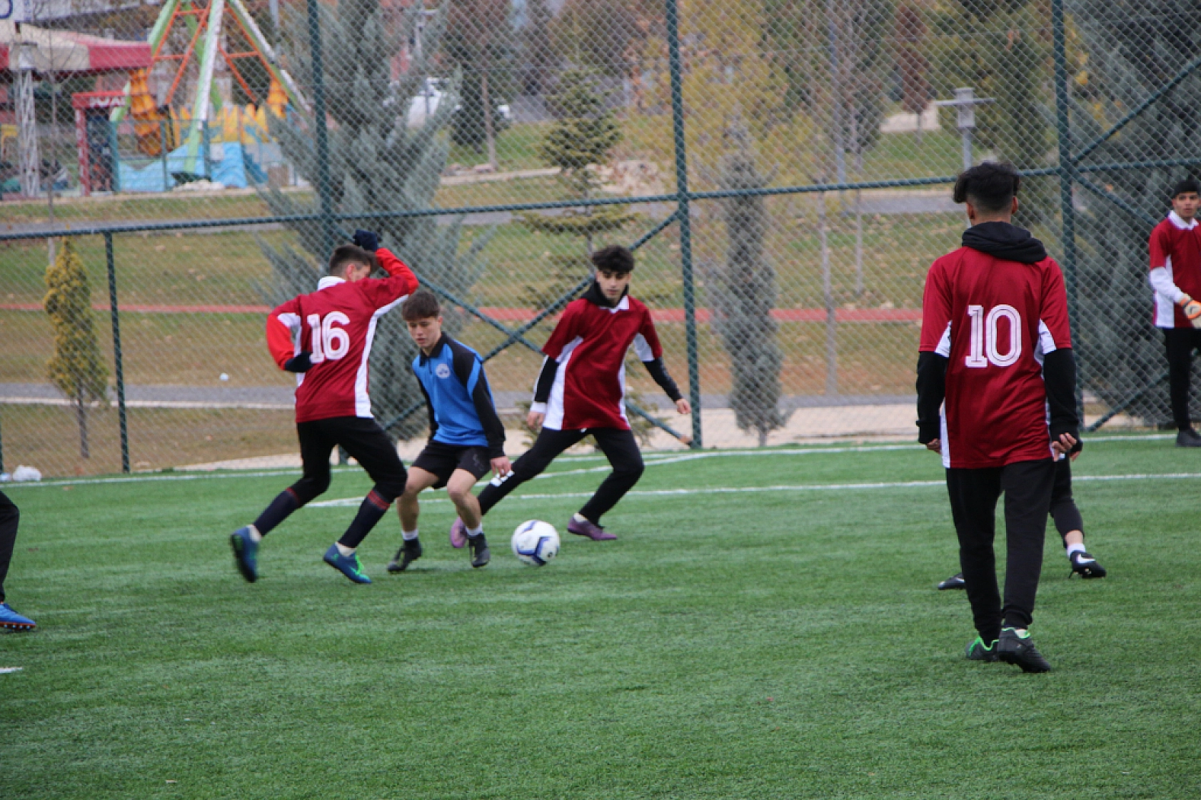 Çocuklardan Dostluk Maçı