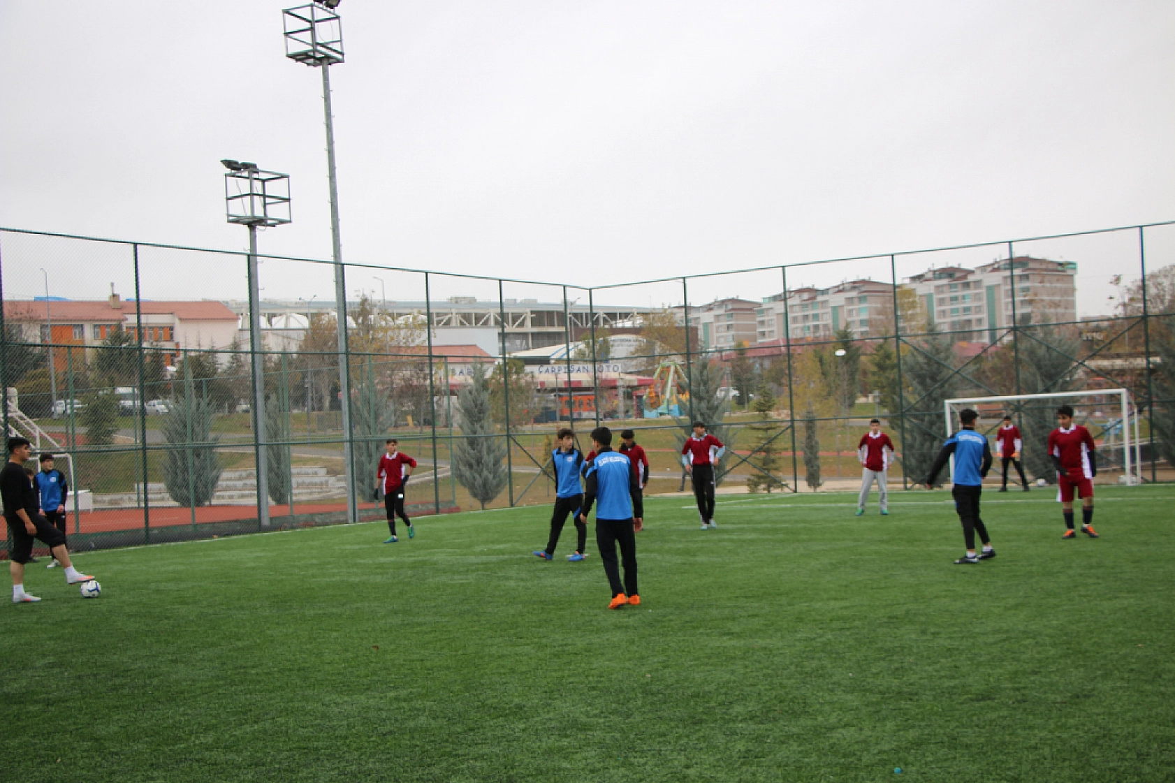 Çocuklardan Dostluk Maçı