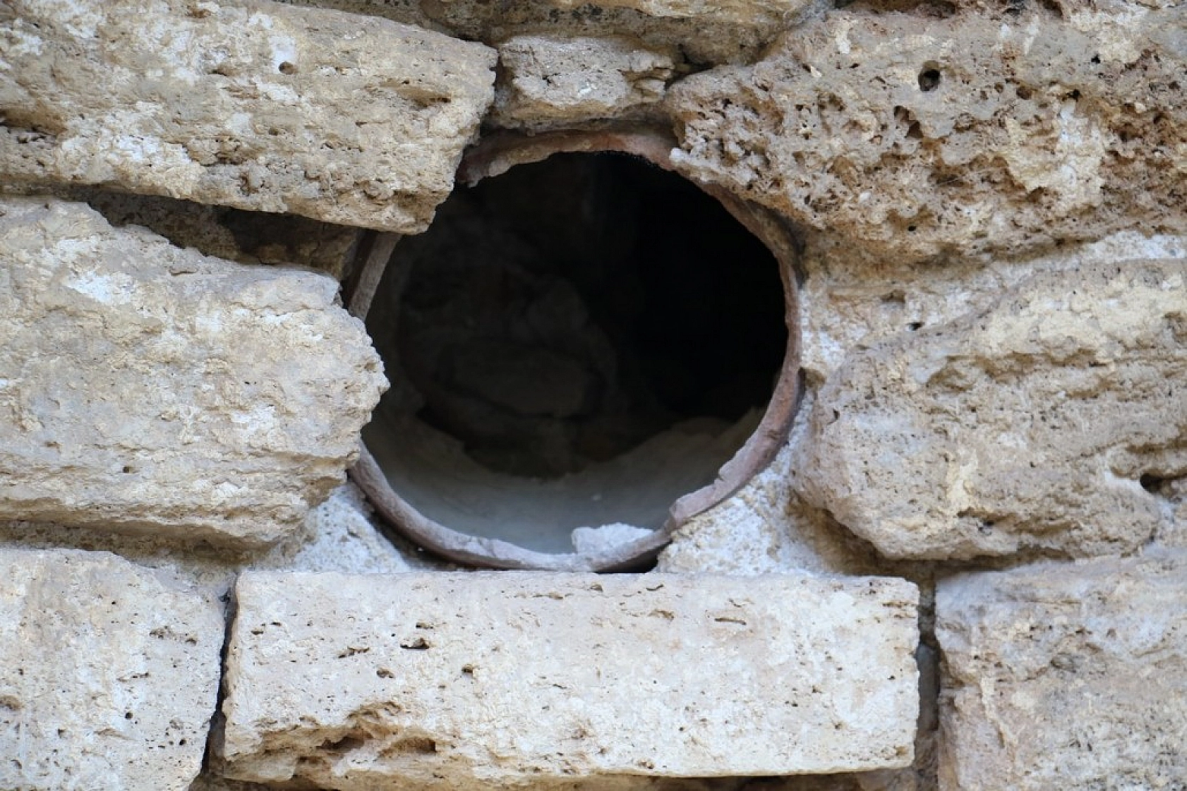 Elazığ'da 800 Yıllık Manastır!