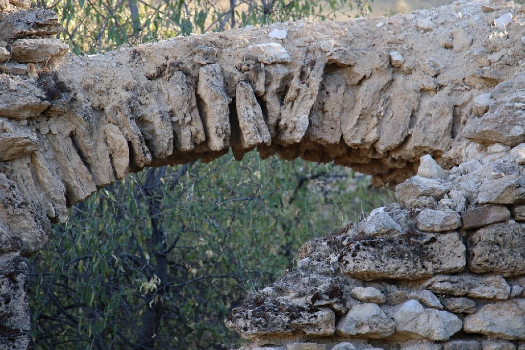 Elazığ'da 800 Yıllık Manastır!