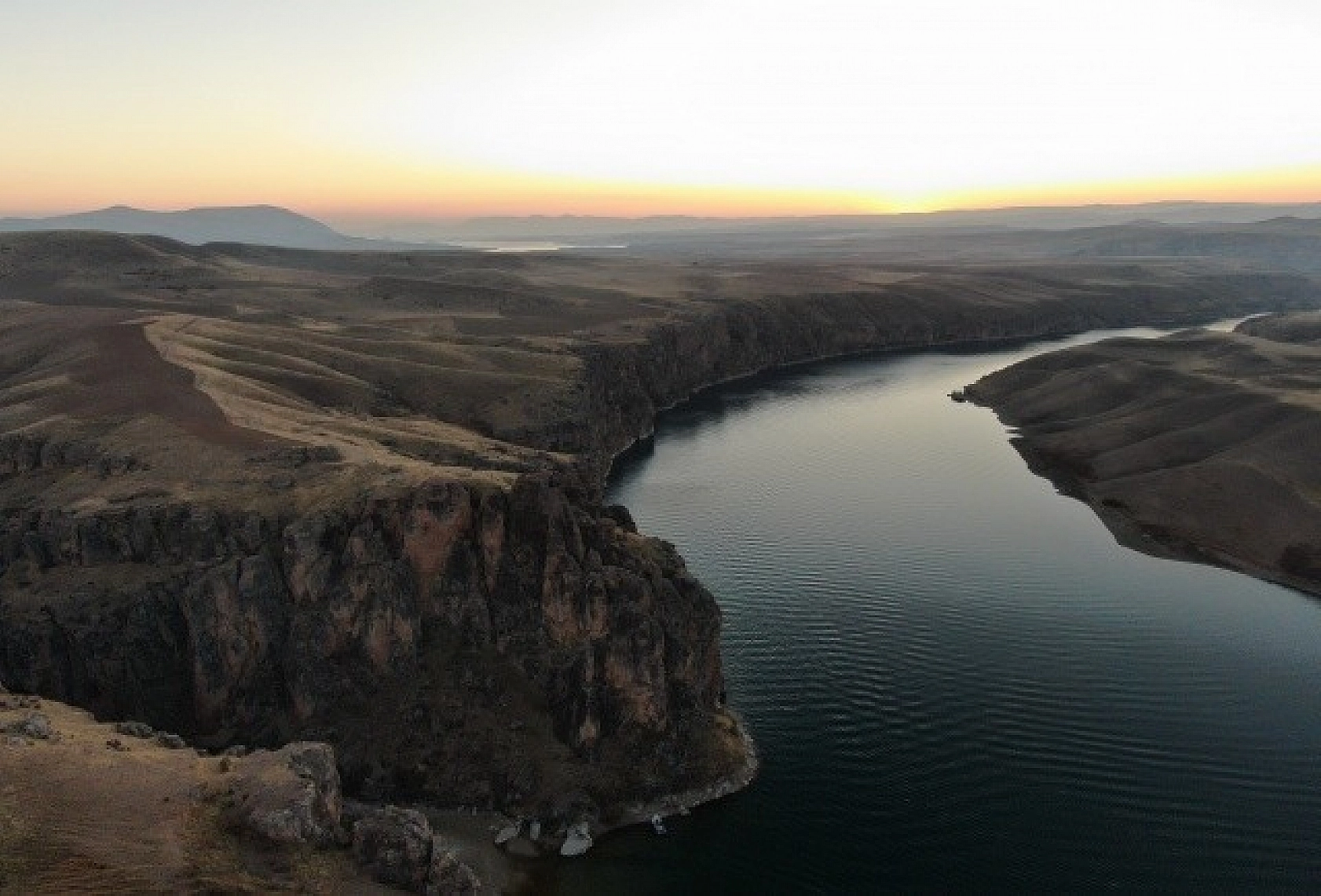 Elazığ'daki Saklıkapı ve Kara Leylek Kanyonları