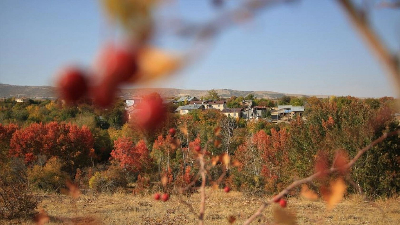 Her Mevsim Bir Başka Güzelsin El- Aziz!