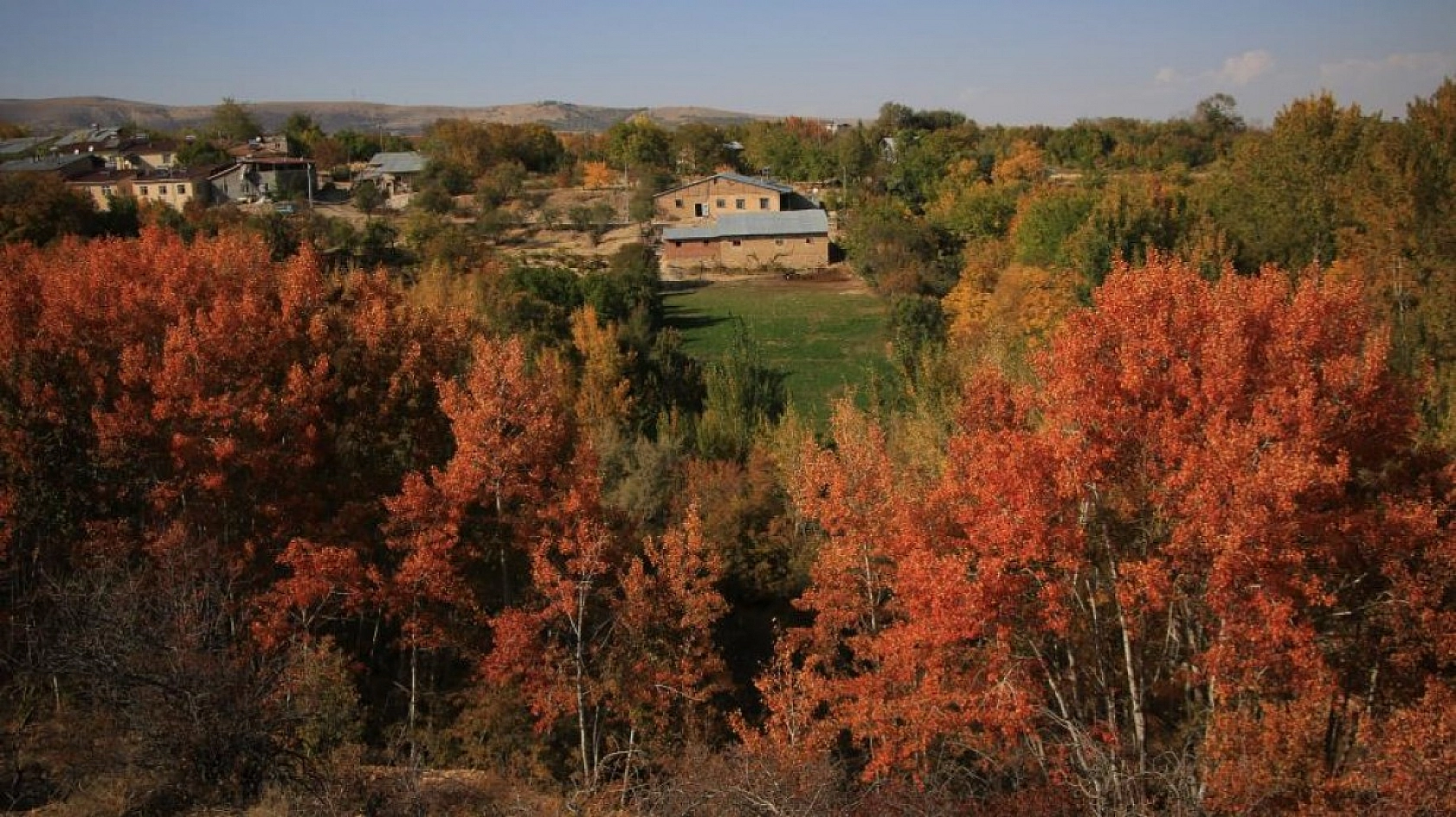 Her Mevsim Bir Başka Güzelsin El- Aziz!