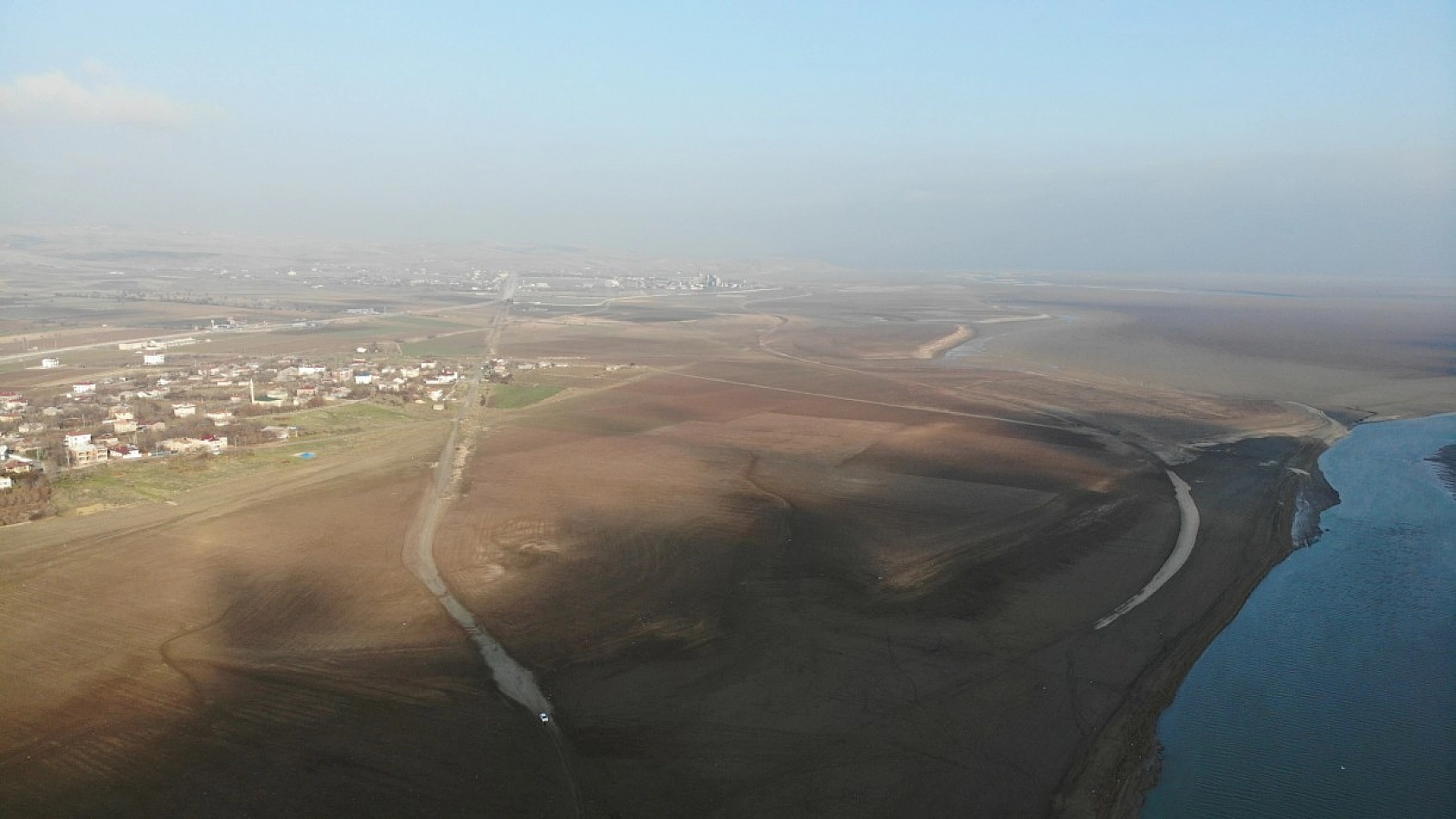 Sular Çekildi, Murat Nehri Dereye Döndü!