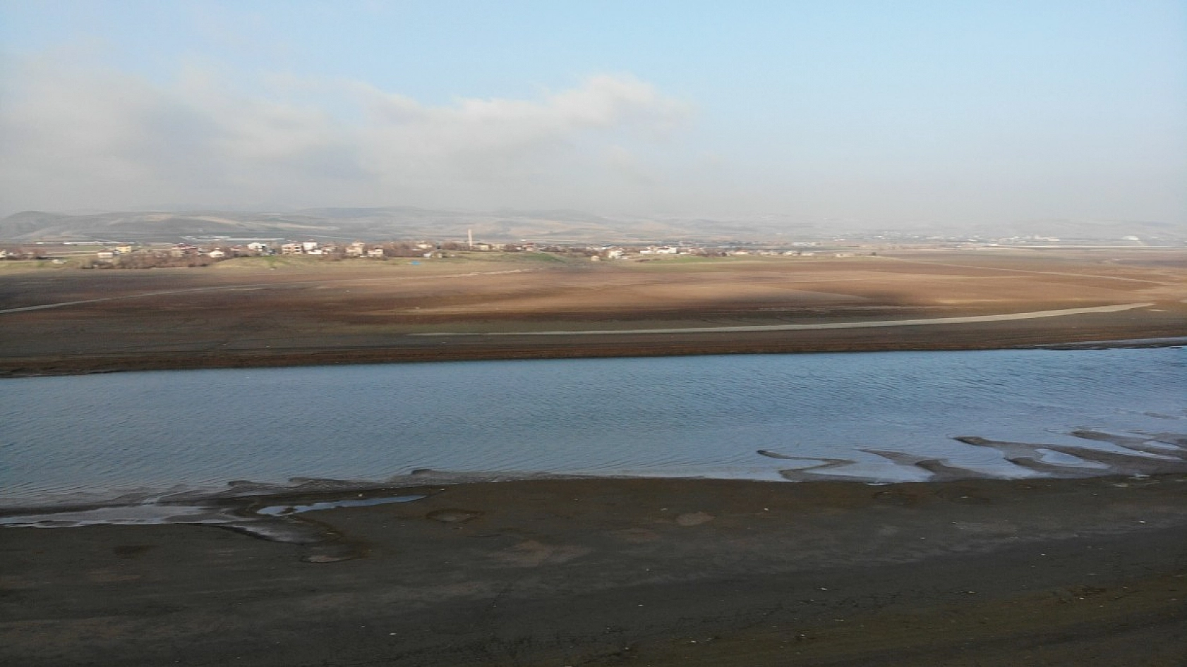 Sular Çekildi, Murat Nehri Dereye Döndü!