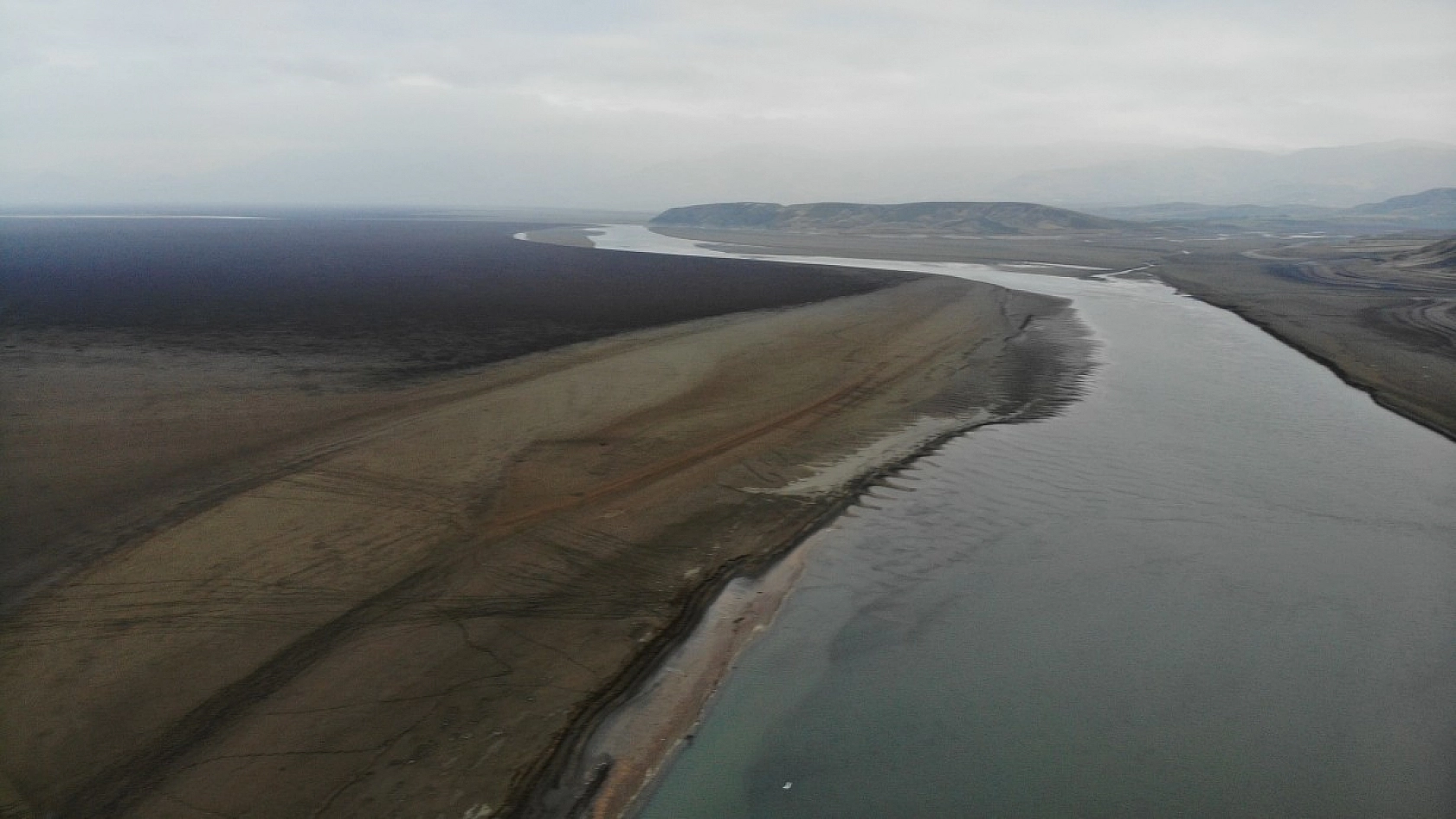 Sular Çekildi, Murat Nehri Dereye Döndü!