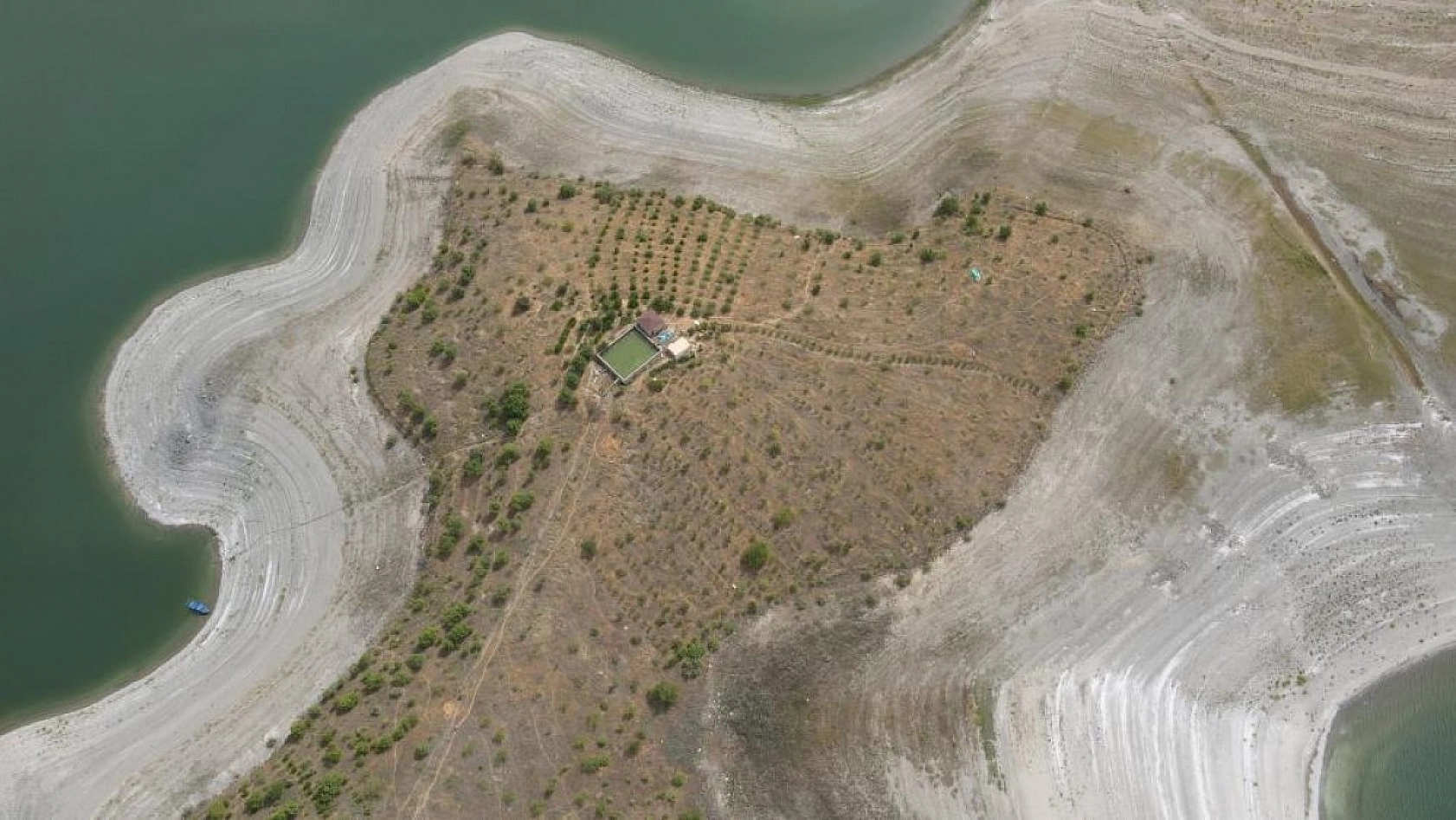 Robinson Ziya Dede Adasına Kavuştu!