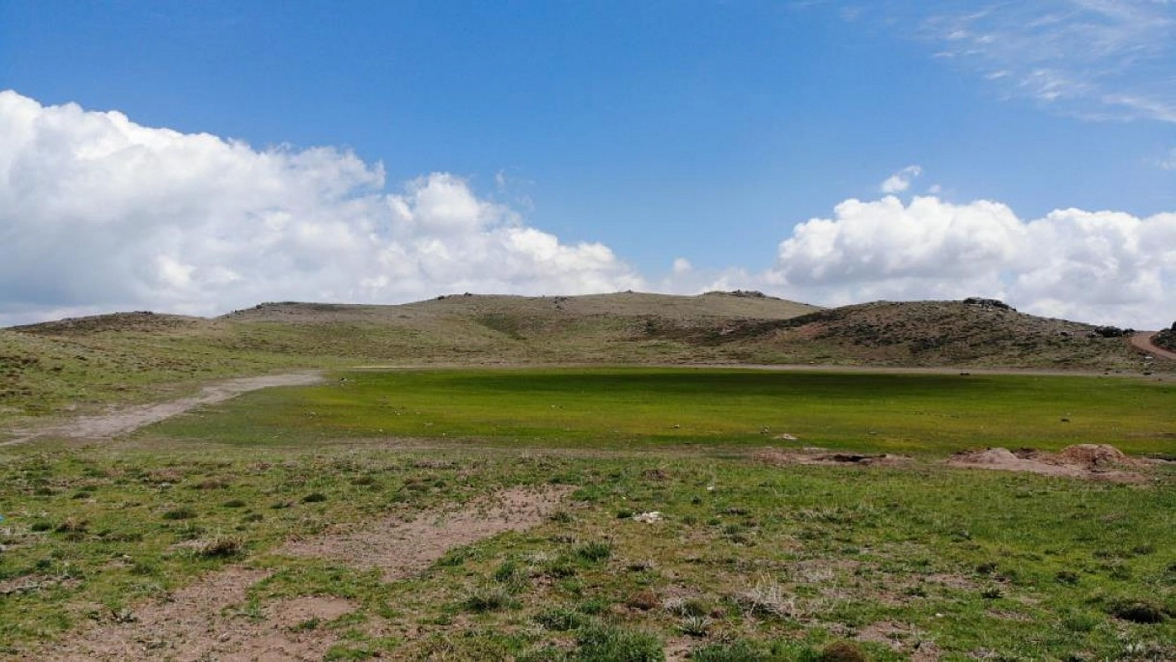 Kalbi Anımsatan O Göl Kurudu