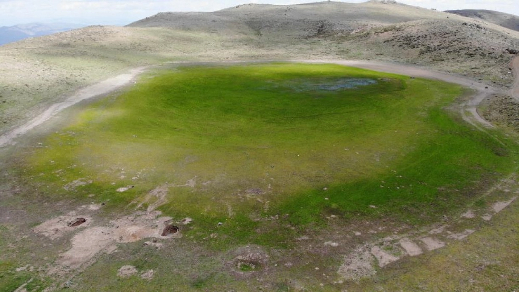 Kalbi Anımsatan O Göl Kurudu