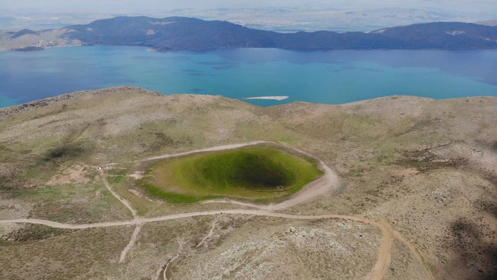 Kalbi Anımsatan O Göl Kurudu