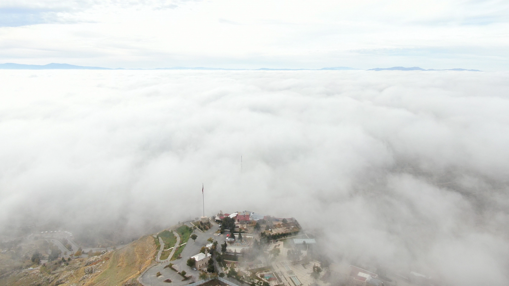 Elazığ'da Sis'li Manzara