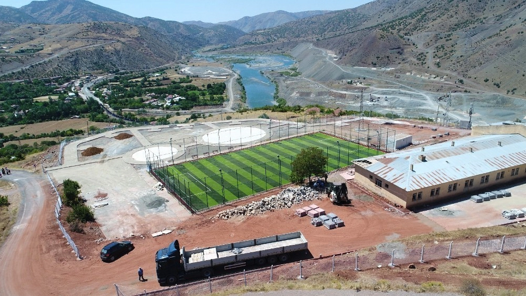 Elazığ Belediyesi büyükşehir mantığı ile çalışıyor 