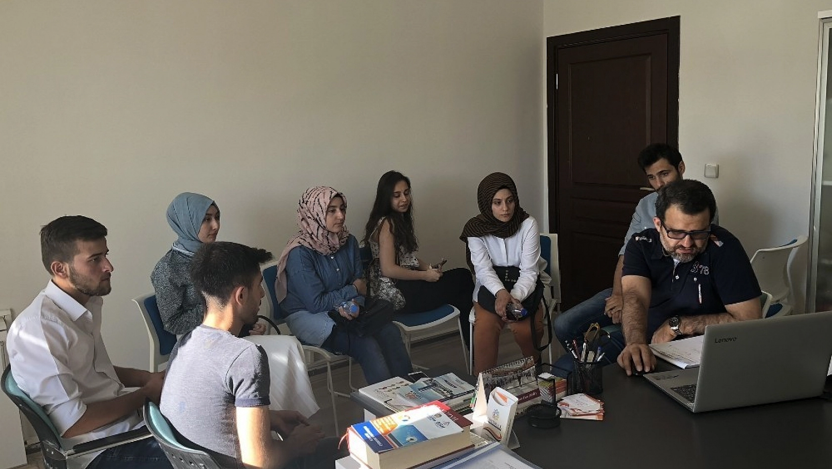 Büyükşehir Belediyesinden öğrencilere rehberlik hizmeti 