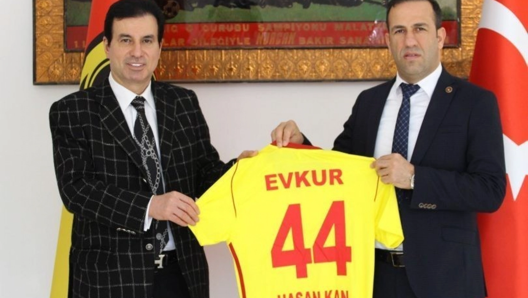 Yeni Malatyaspor isim sponsoruyla yeniden anlaştı 