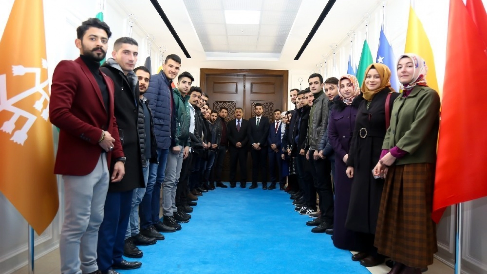 Başkan Gürkan, AK gençler ile buluştu 