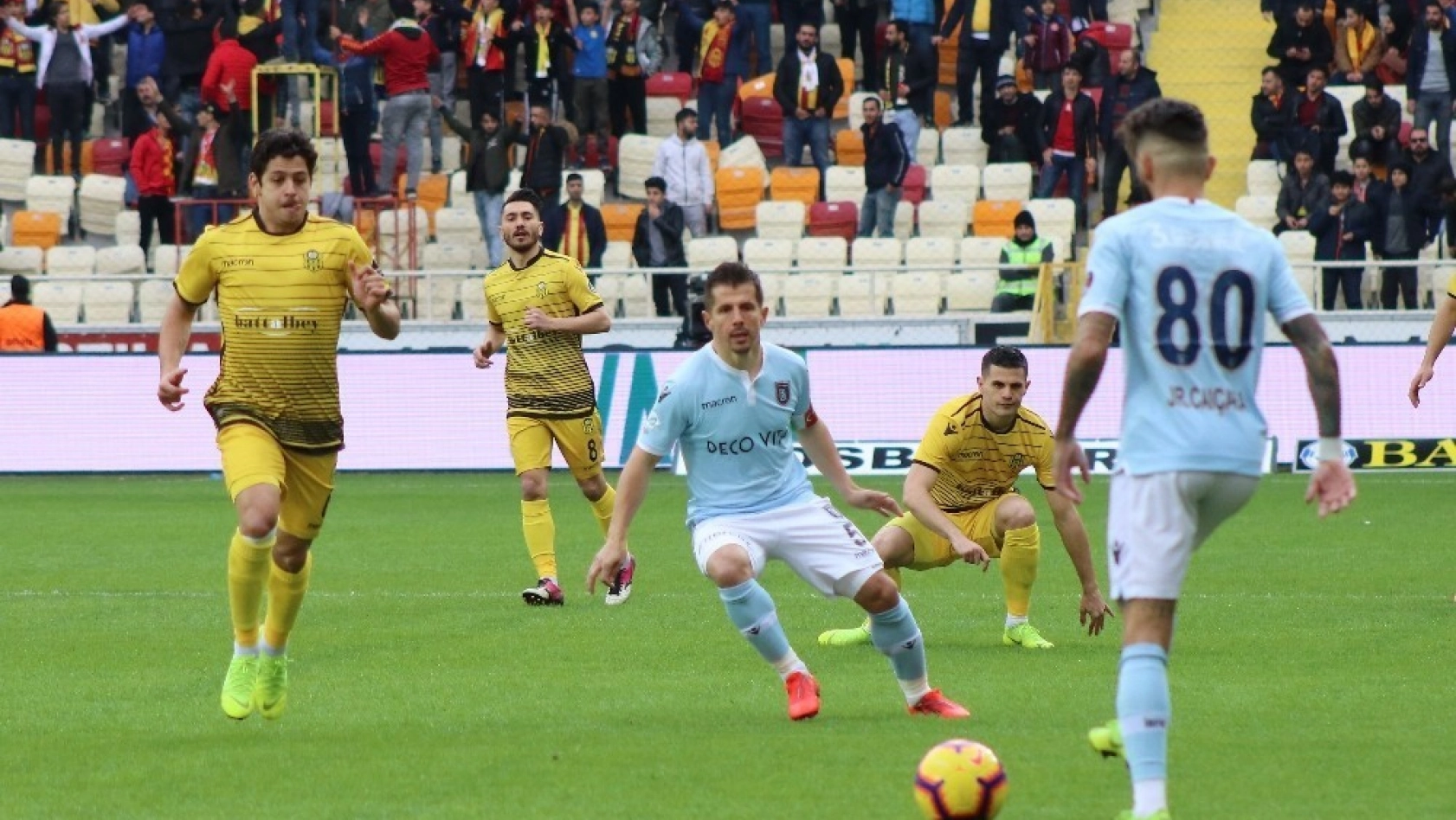 Spor Toto Süper Lig: Evkur Yeni Malatyaspor: 0 - Medipol Başakşehir: 1 (İlk yarı) 