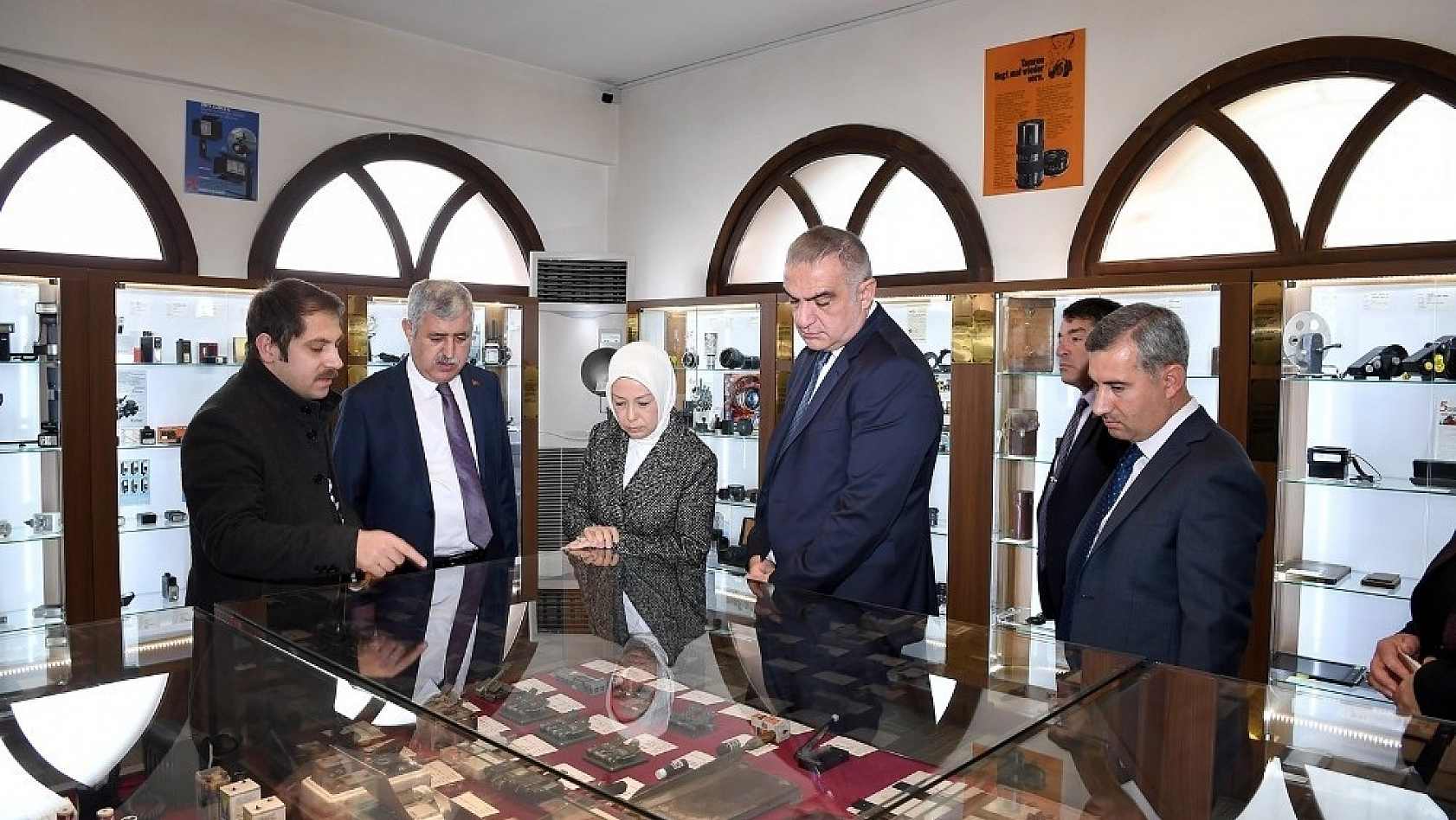 Bakan Ersoy Sanat Sokağınnda 