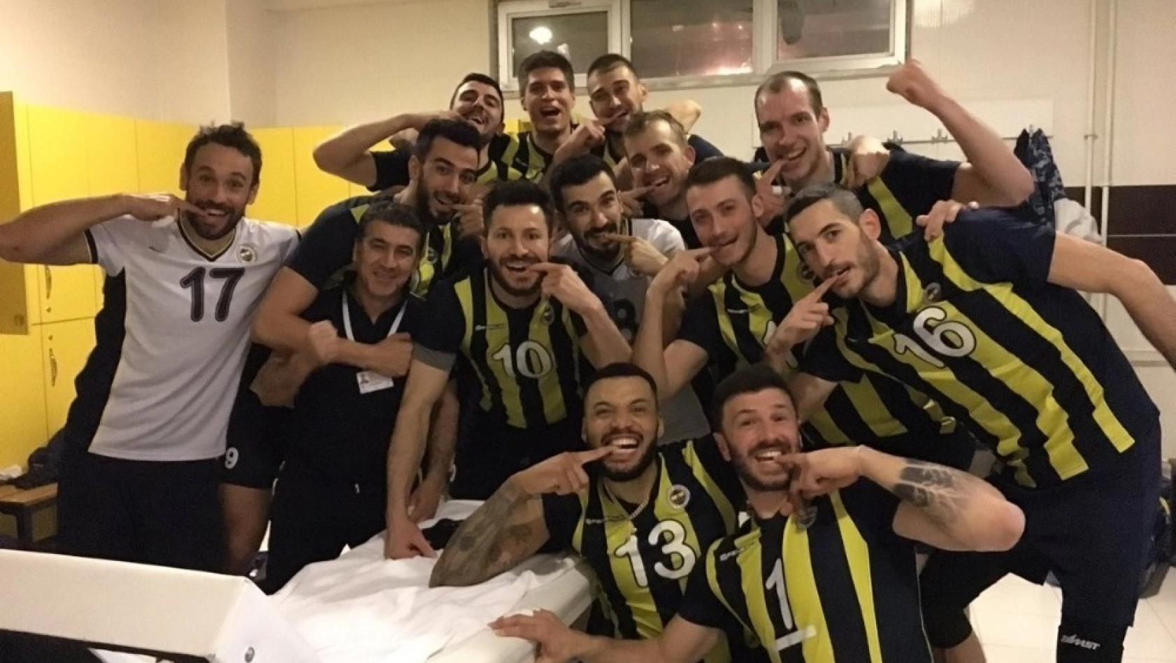 AXA Sigorta Erkekler Kupa Voley: Fenerbahçe: 3 - Galatasaray: 2 