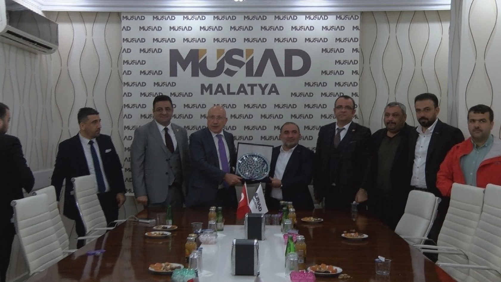 Bayramoğlu'ndan MÜSİAD'a ziyaret 