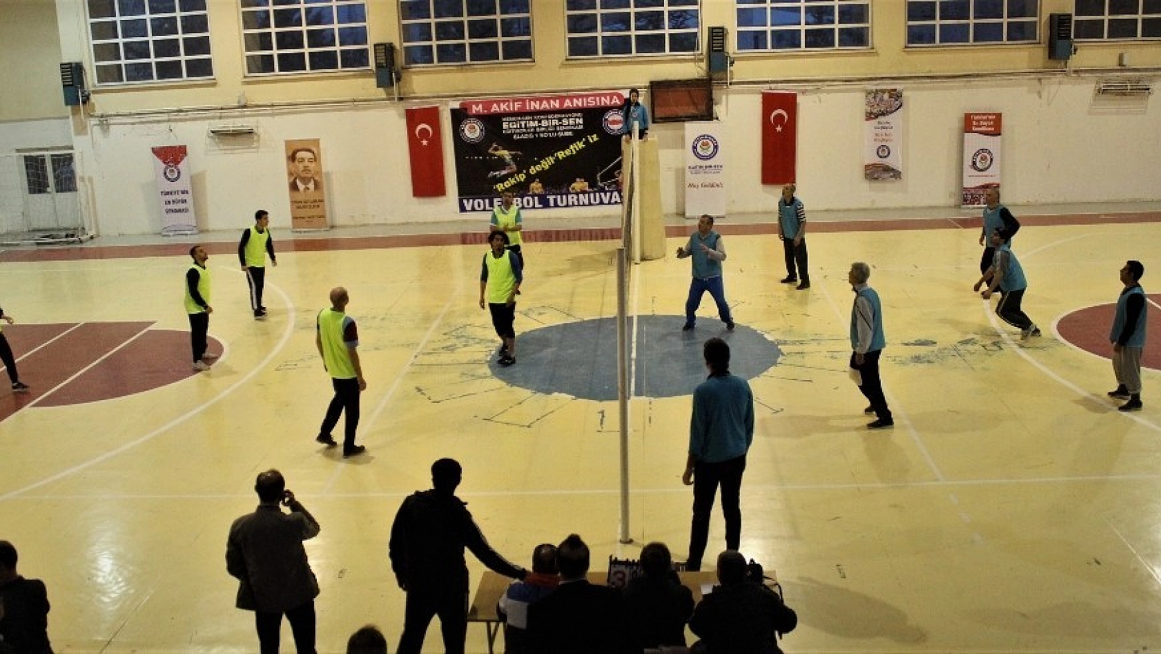 Milli Şair Ersoy anısına voleybol turnuvası