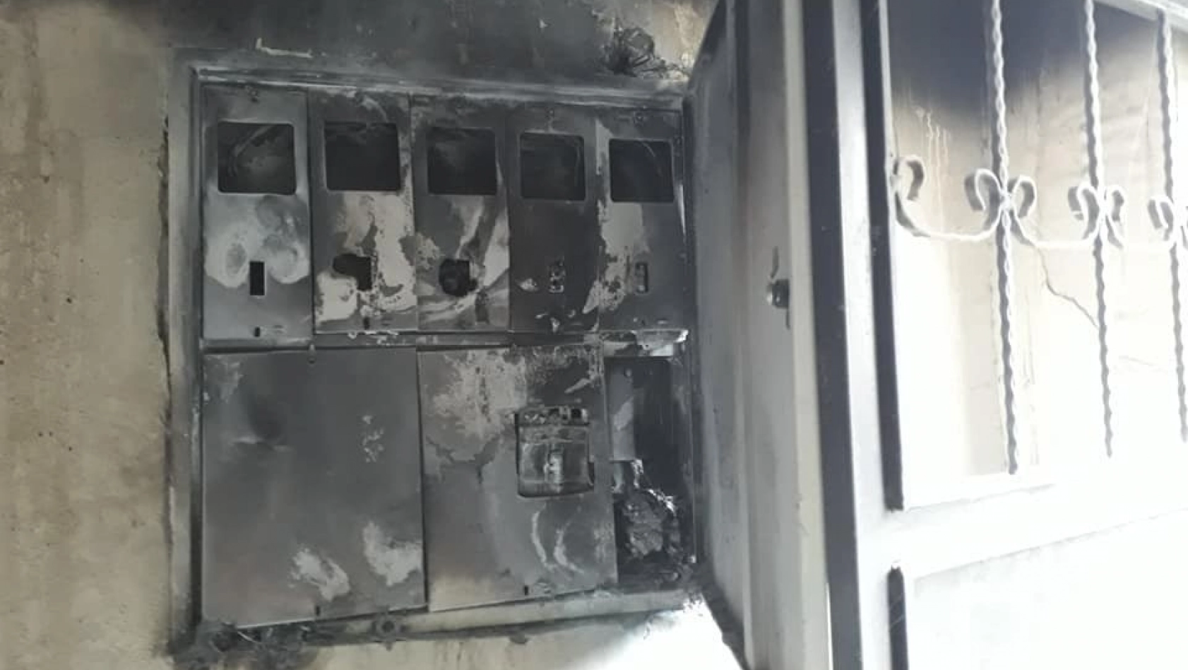 Bingöl'de elektrik panosu yandı 