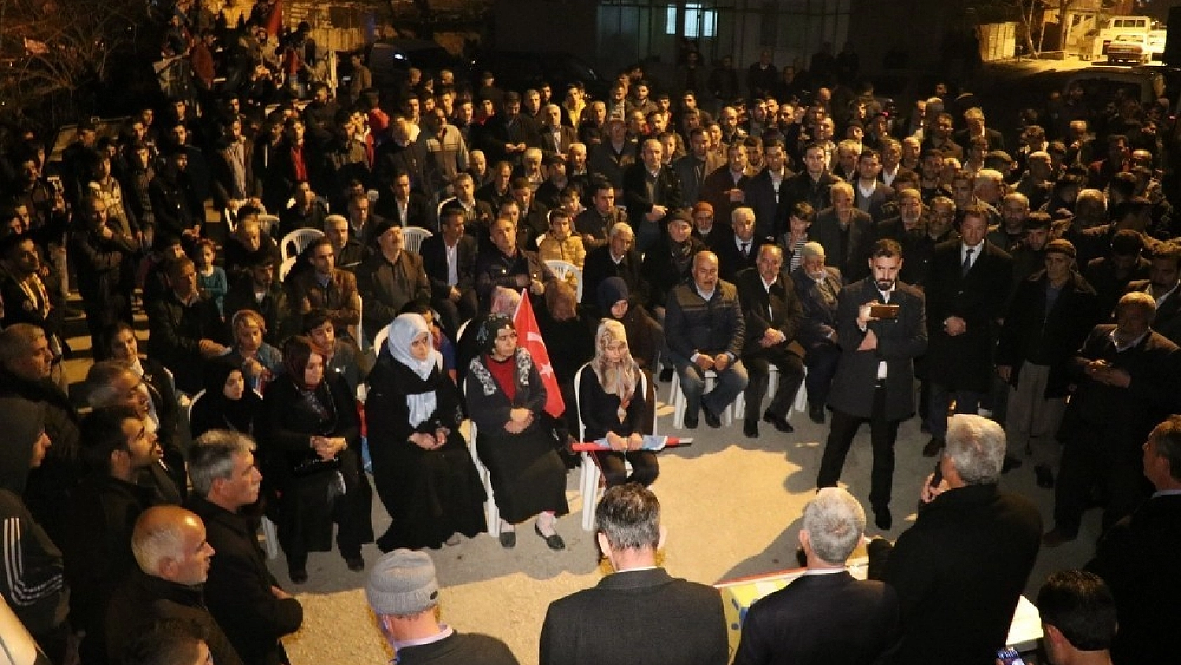 Ekinci'den çadır tepkisi 