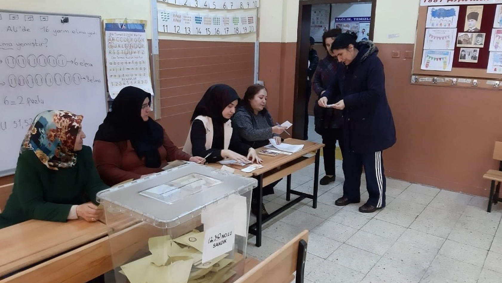 Malatya'da oy verme işlemi sürüyor 