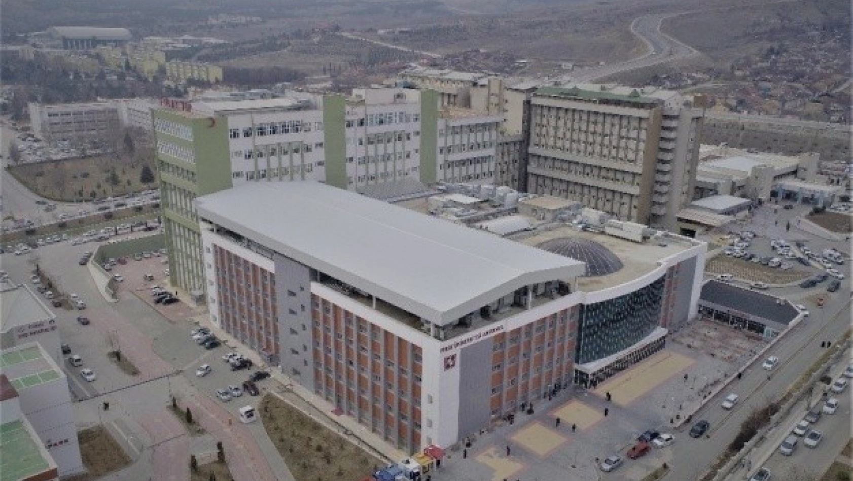Depremde, Fırat Üniversitesi Hastanesi de Önemli Görev Üstlendi