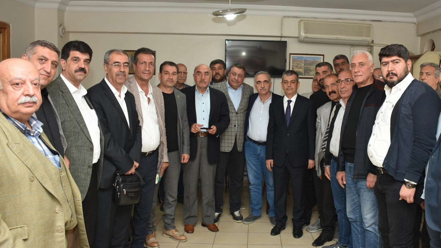AK Parti'de Seçim Çalışmaları Sürüyor