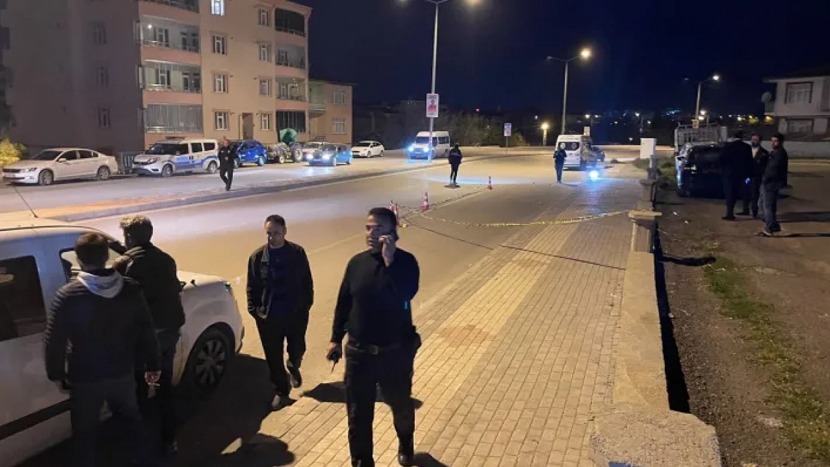 CHP'li Başkanın Aracına Silahlı Saldırı
