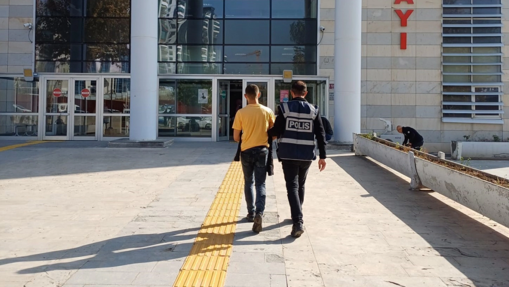 Elazığ'da 3 şüpheli tutuklandı