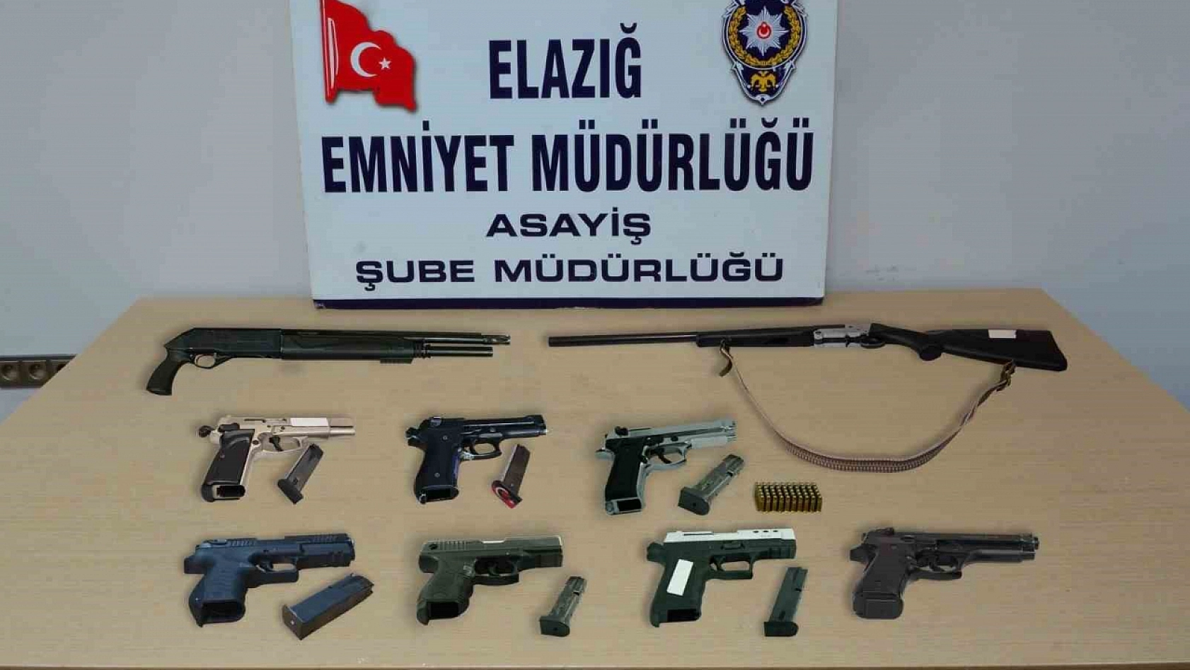 Elazığ'da 24 Şüpheli Tutuklandı