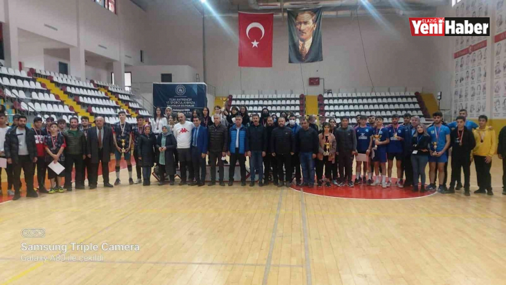 Elazığ'da Badminton Müsabakaları Sona Erdi!