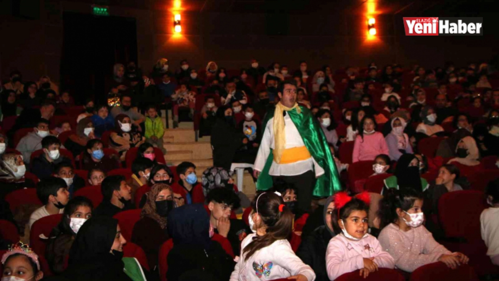 Elazığ'da çocuk tiyatrosuna yoğun ilgi