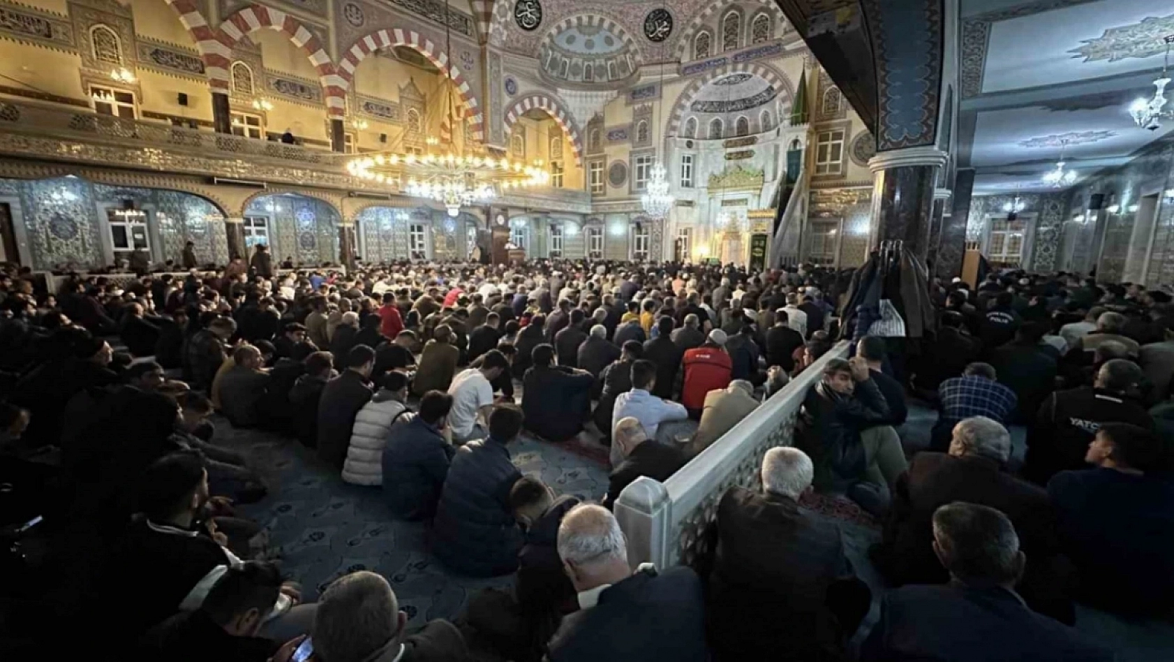 Elazığ'da Kadir Gecesi İdrak Edildi