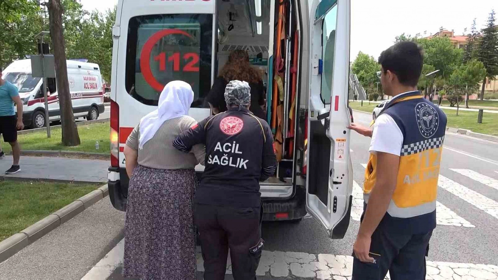 Elazığ'da Araç Çocuğa Çarptı!