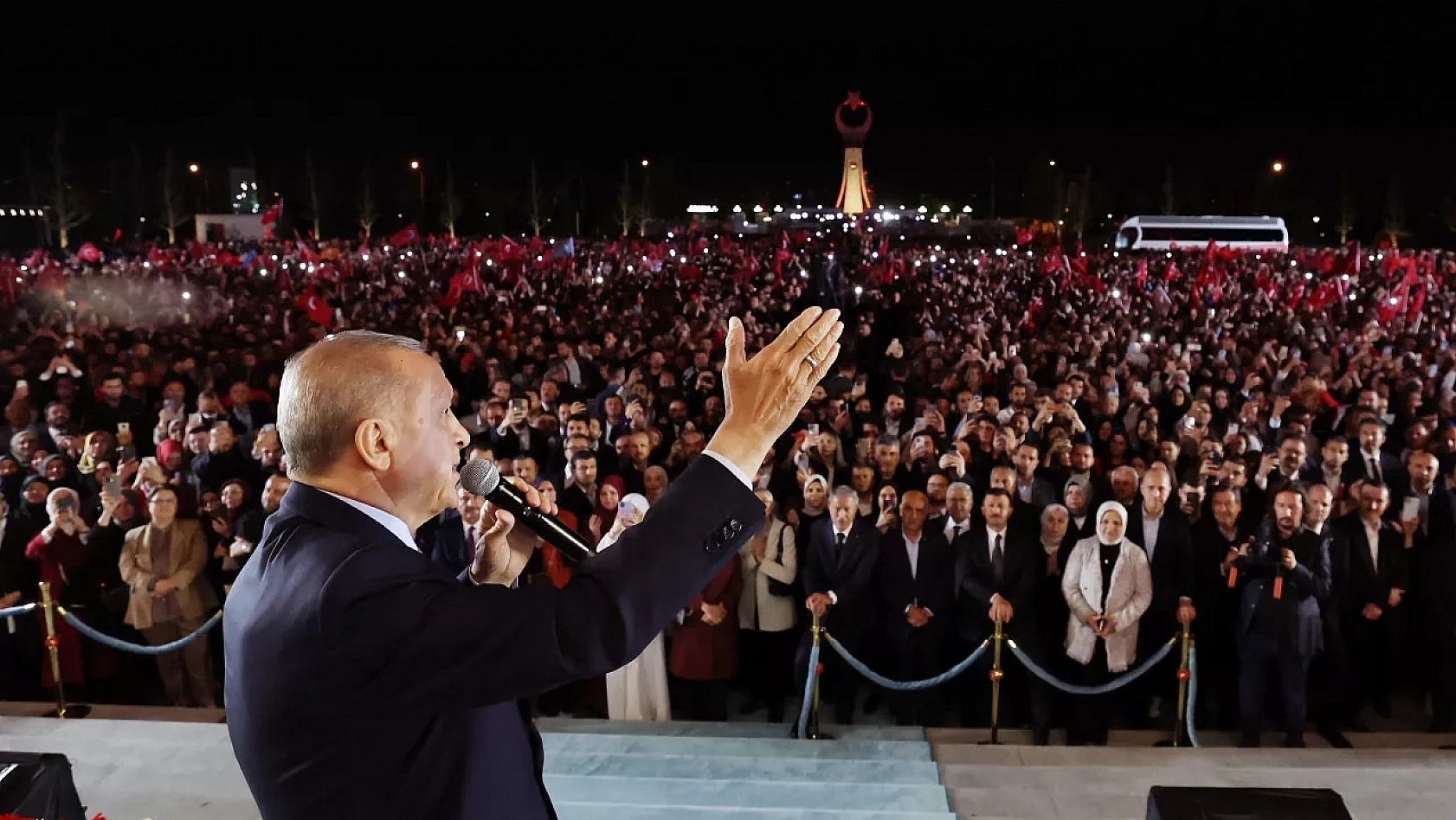 Erdoğan'dan Tarihi Mesajlar!