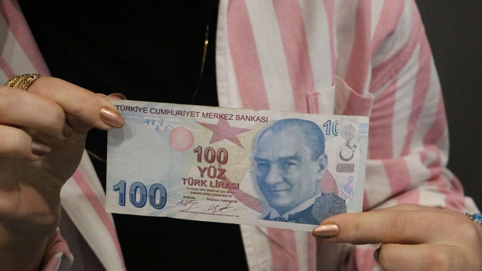 Bu Paranın Değeri 100 Bin Lira!